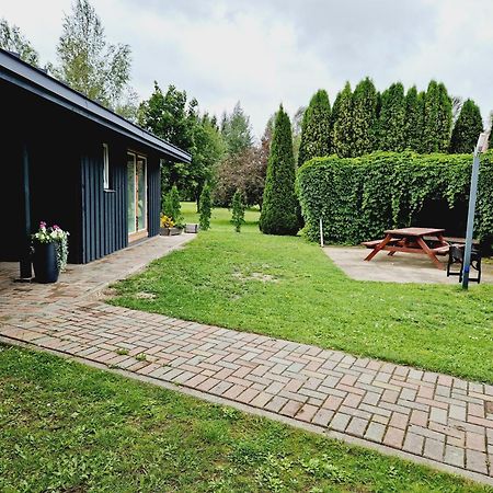 Guest House Podnieki Ventspils Exterior foto
